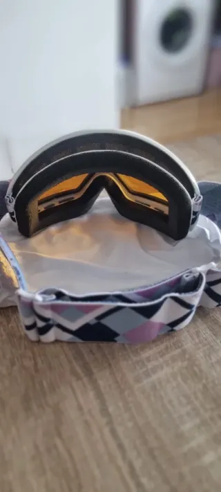 Gafas de esquí con lente naranja