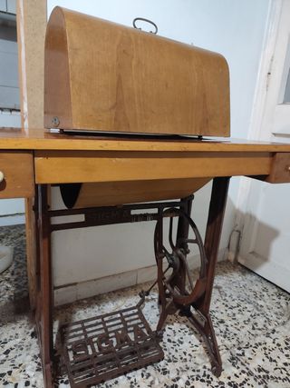 Tapa de madera para máquina de coser