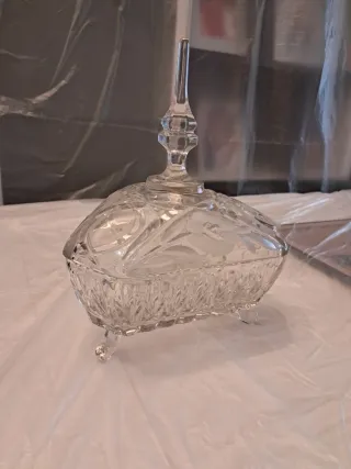 Adorno joyero de cristal tallado