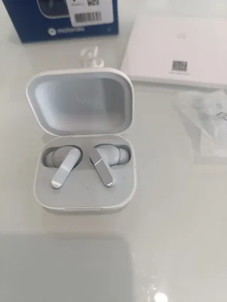 Auriculares Motorola Moto Buds