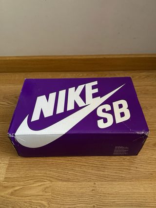 Nike SB Dunk Low Seattle Supersonics