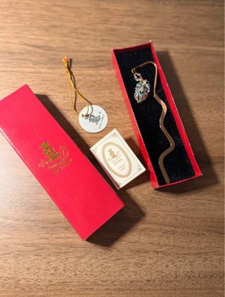 Segnalibro Royal Family con ciondolo