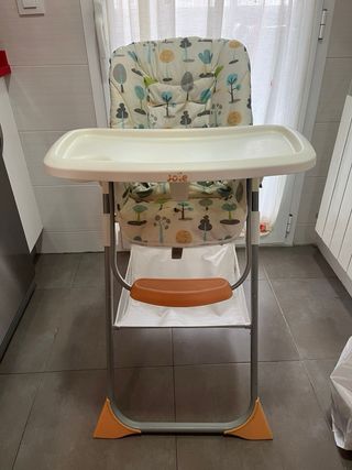 Trona Joie para bebés y niños