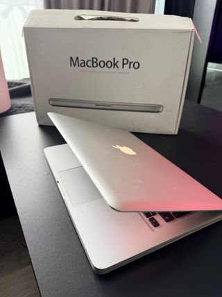 MacBook Pro 13” i7, 16GB RAM, 1TB SSD