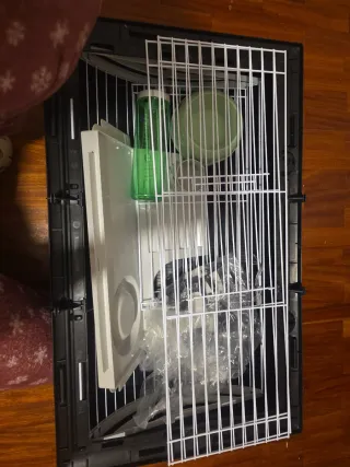 Jaula mediana para mascotas