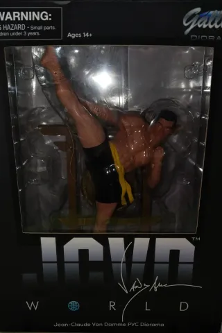 Estatua PVC Jean-Claude Van Damme Diamond Gallery