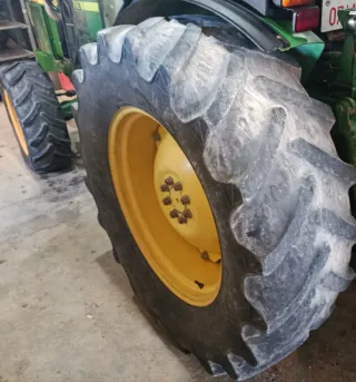 Neumáticos de tractor 420/70 r28