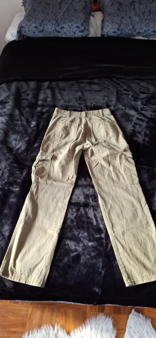 Pantalón cargo verde militar mujer