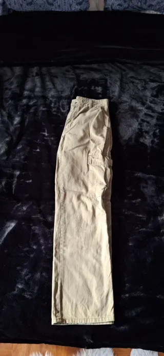 Pantalón cargo verde militar mujer