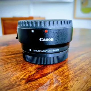 Adaptador Canon EF-EOS M