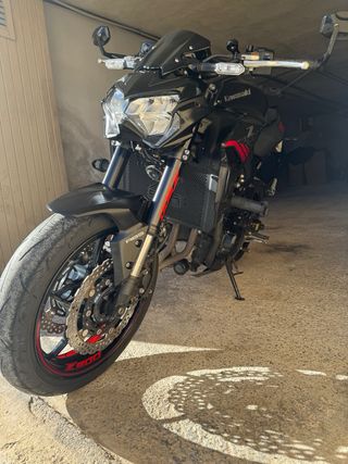 Kawasaki Z900 Negra