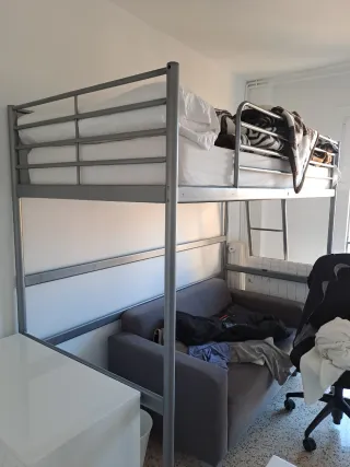 Cama IKEA SVÄRTA litera