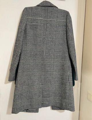 Abrigo cuadros gris y verde Lola Casademunt