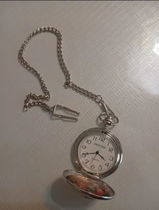 Reloj de bolsillo con cadena