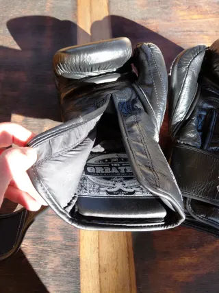 Guantes Leone The Greatest 14oz Negros
