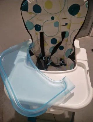 Trona de bebé con funda estampada