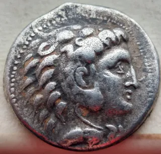 Réplica moneda griega plata