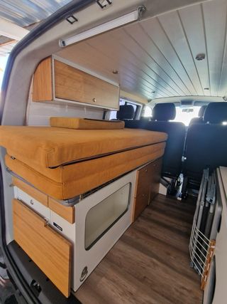 Volkswagen Transporter 2018 camperizada.