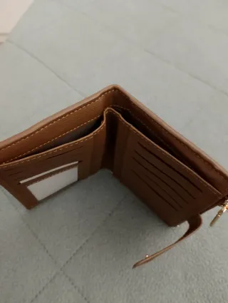 Cartera compacta Madley marrón