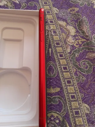 iPhone XR Rosso con Scatola e Custodia