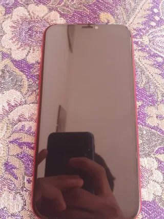 iPhone XR Rosso con Scatola e Custodia