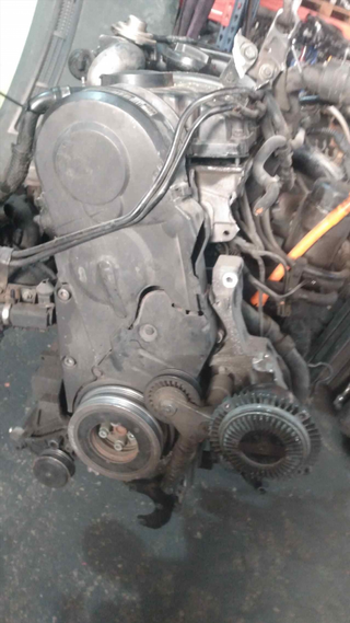 DESPIECE MOTOR VOLKSWAGEN PASSAT BERLINA (3B2