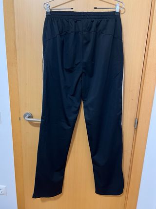 Pantalón negro Givova
