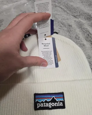 Berretto Patagonia Bianco Lana Nuovo