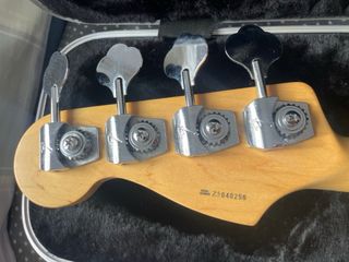 Bajo Fender Jazz Bass original California