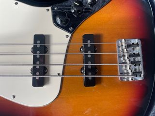 Bajo Fender Jazz Bass original California