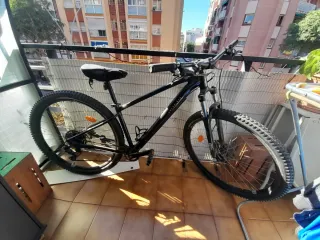 Bicicleta Rockrider para adulto.