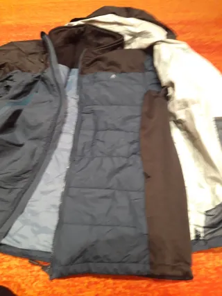 Cazadora Mountain esqui montañaL seminueva