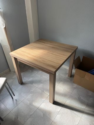 Mesa de comedor plegable de madera