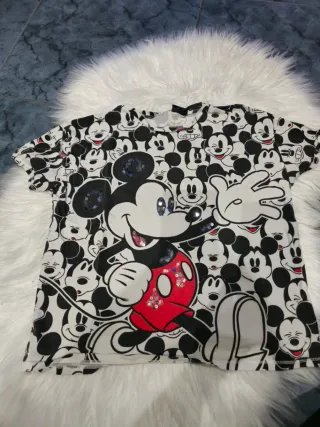 Camiseta Mickey Mouse con lentejuelas
