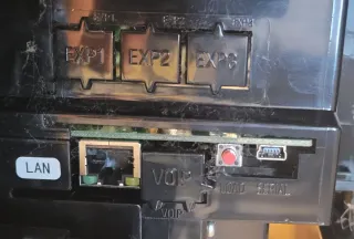 Centralita NEC SL1000 con 3 teléfonos incluidos