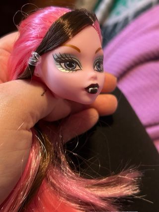 Cabeza Monster High tipo Draculaura