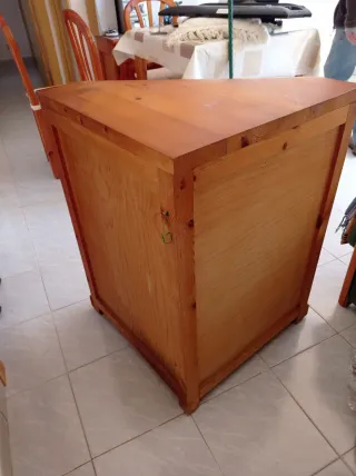 Mueble esquinero madera maciza