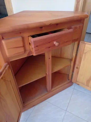 Mueble esquinero madera maciza