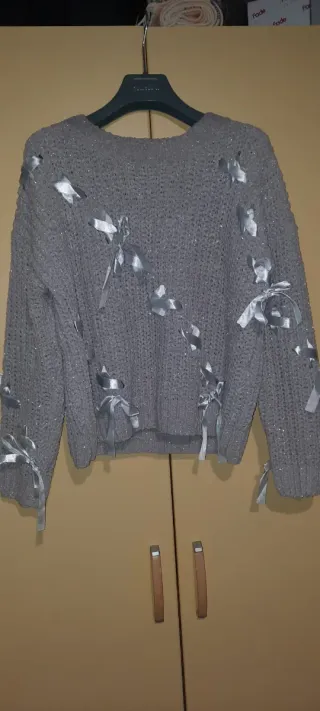Maglione grigio lurex con fiocchi tg. S/M