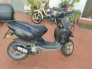 Despiece Aprilia Rally 49cc Scooter - 32933 km