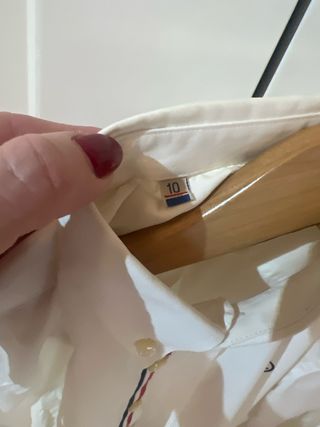 Camisa El Ganso Blanca y chaqueta de tommy 10 años