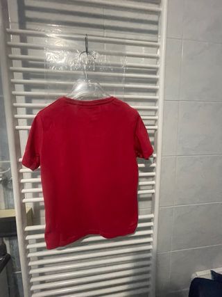 Maglietta rossa 8 anni