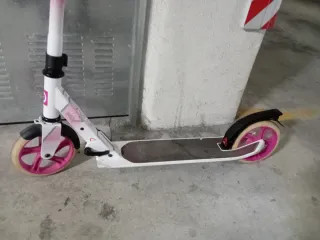 Patinete Oxelo rosa y blanco