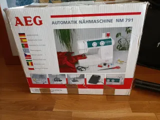 Máquina de coser AEG NM 791