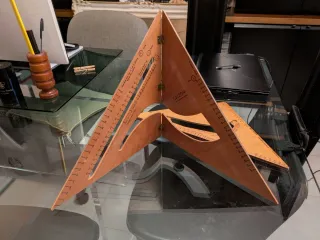 Perfette squadre sartoriali in legno Perazzolo