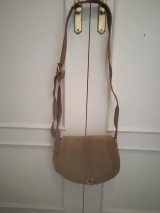 Bolso piel terciopelo beige/marrón