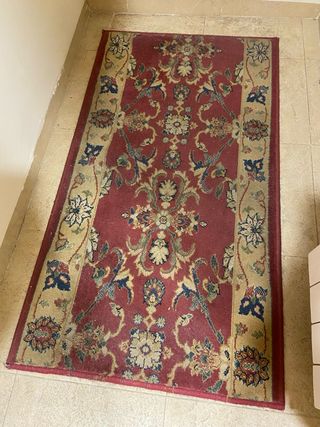 Alfombra pequeña de lana roja y beige