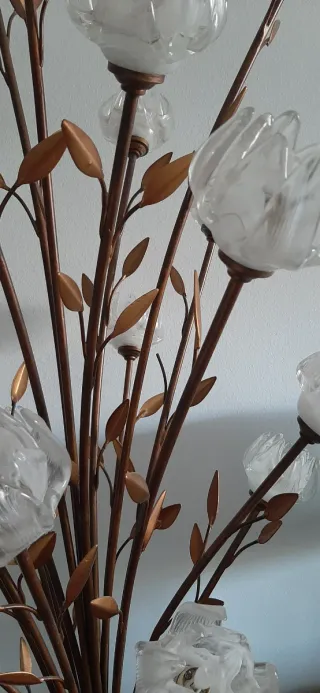 Lámpara de pie floral metal y cristal