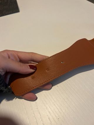 Cintura elastica marrone con fibbia