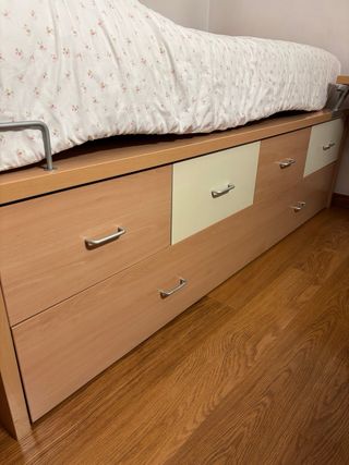Cama individual con cajones y cama extraíble